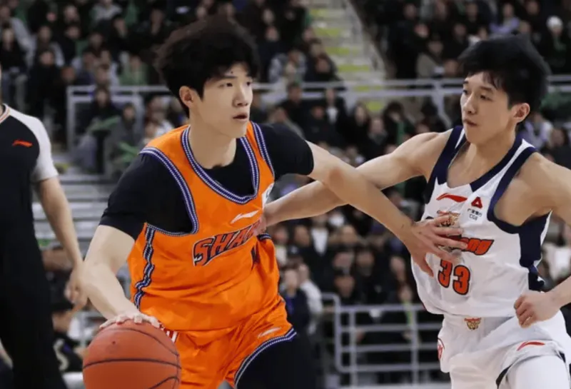 星空体育app下载-偰李永炜出战34分钟，三分7中3得到9分3篮板9助攻1抢断